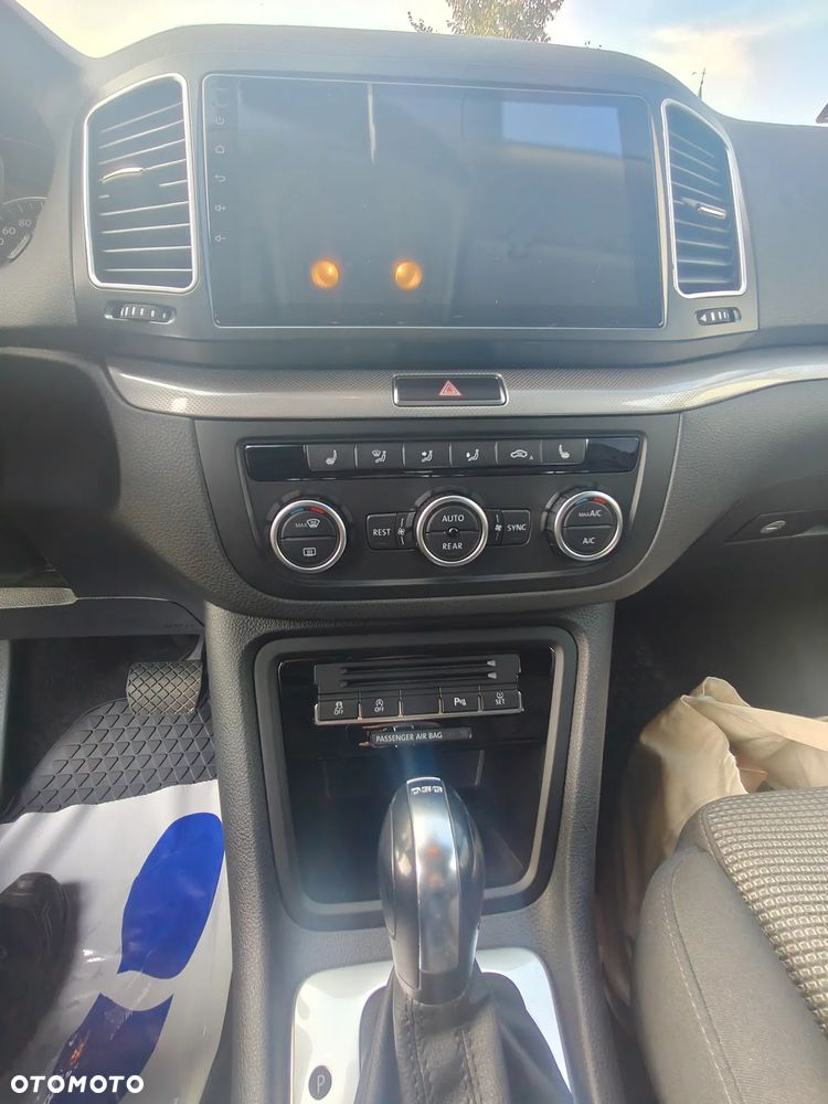 Volkswagen Sharan - 13