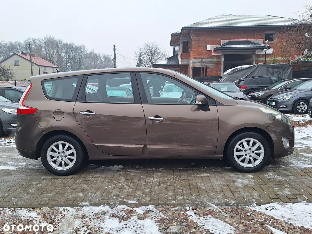 Renault Grand Scenic Gr 1.9 dCi Luxe Privilege - 4