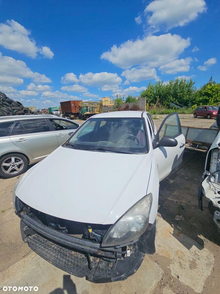 Hyundai i30 2010r 1.4 80kw części - 4