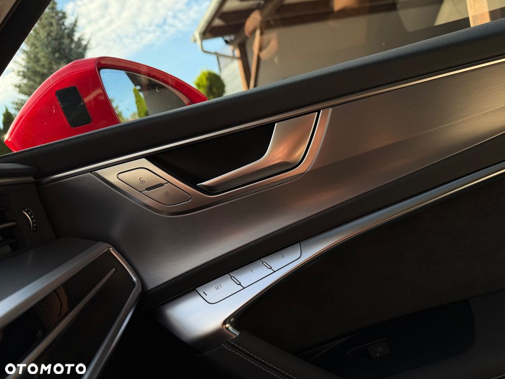 Audi A6 Avant 55 TFSI e quattro S tronic S line - 20