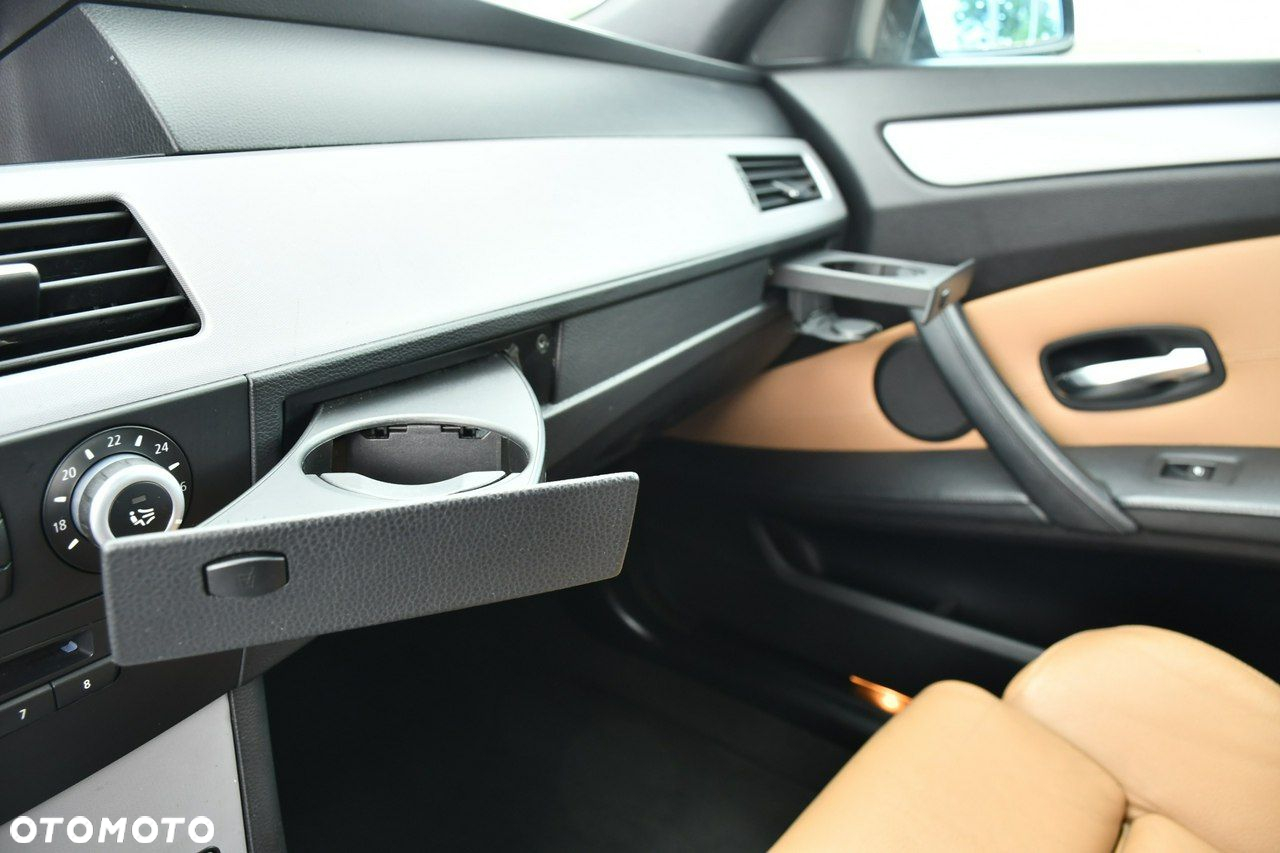 BMW Seria 5 - 32