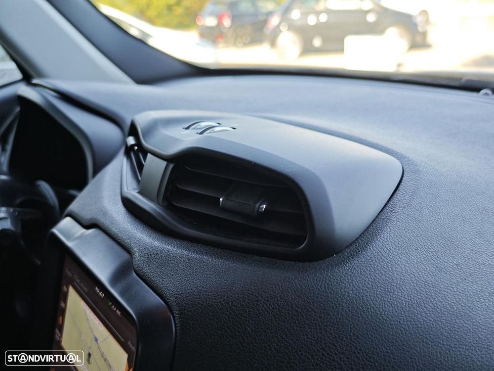 Jeep Renegade 1.6 MJD Limited - 28