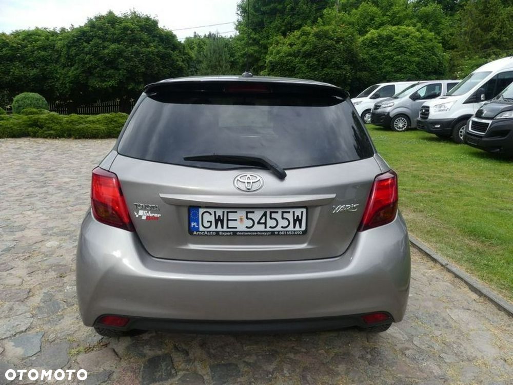 Toyota Yaris - 16