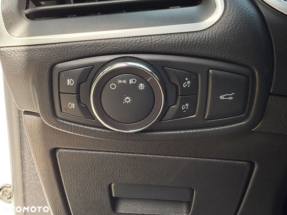 Ford Edge 2.0 TDCi Twin-Turbo 4WD ST-Line - 28