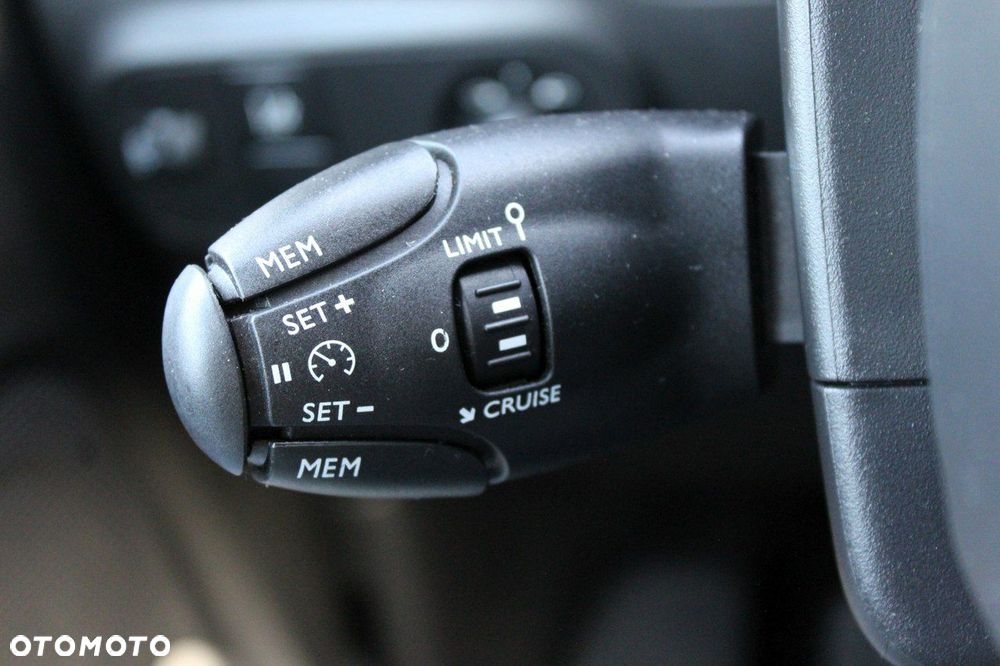 Citroën C3 1.2 PureTech Shine - 18