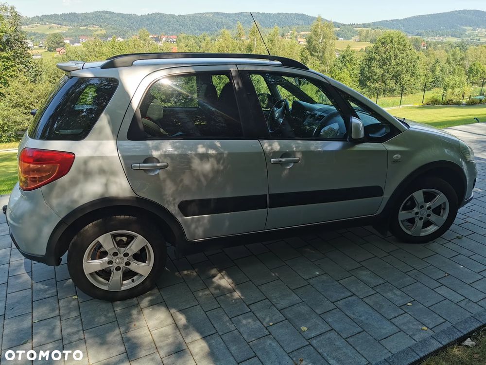 Suzuki SX4 2.0 DDiS Comfort 4WD - 6