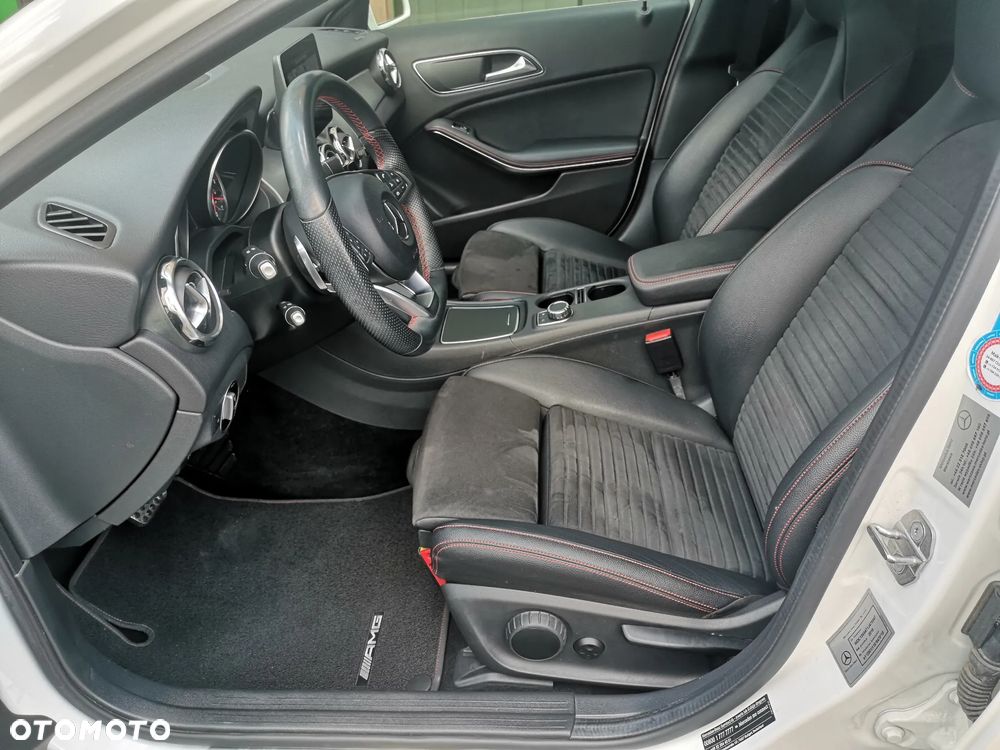 Mercedes-Benz GLA 220 4-Matic - 17