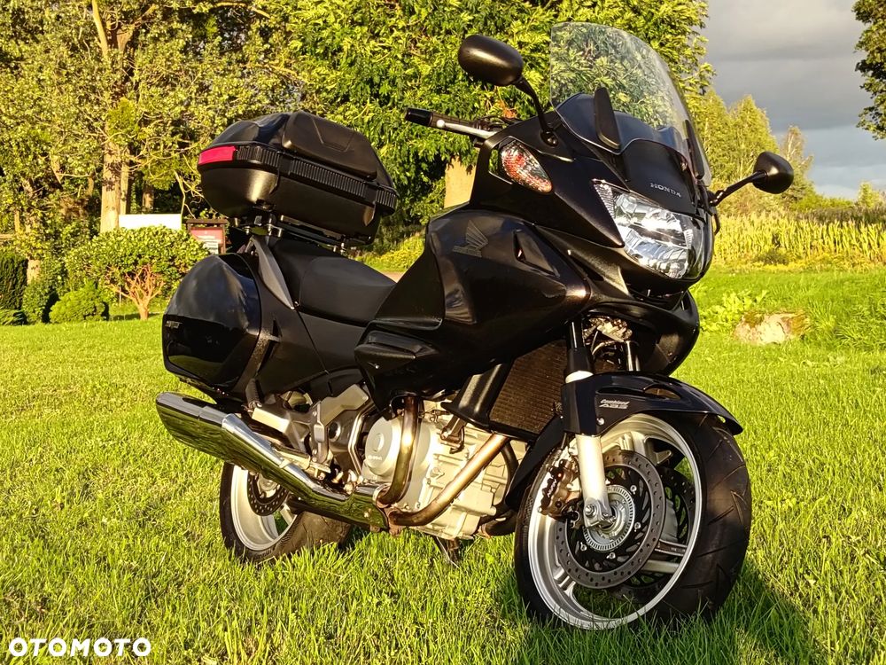 Honda NTV - 1