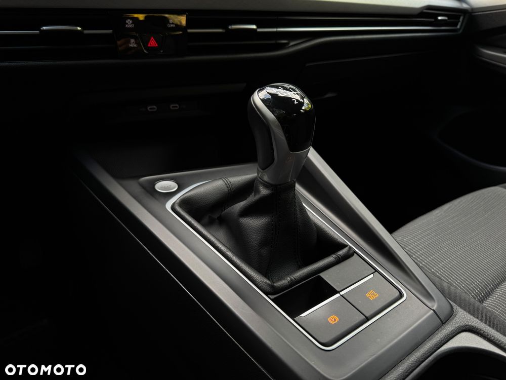 Volkswagen Golf VIII 1.5 TSI EVO Life - 30