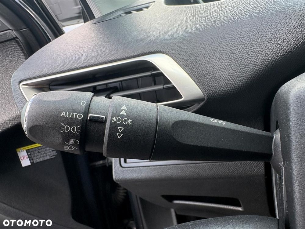 Peugeot 3008 1.5 BlueHDi Active S&S - 15