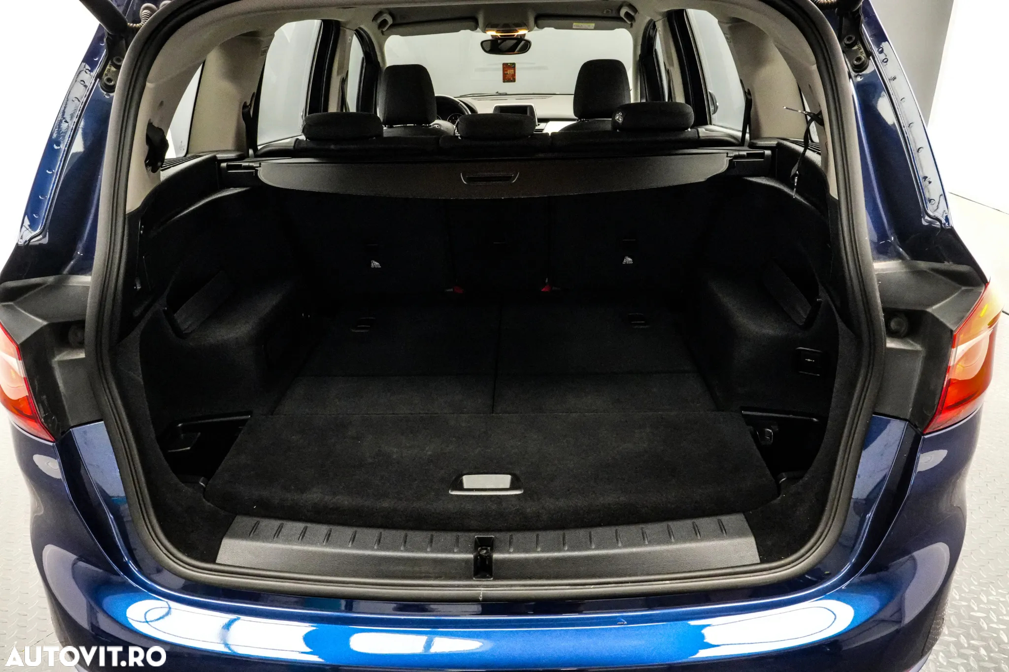 BMW Seria 2 216d Advantage - 23