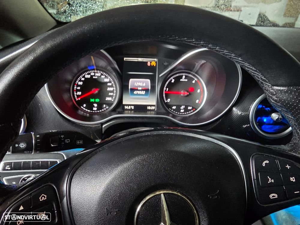 Mercedes-Benz V 220 CDi - 19