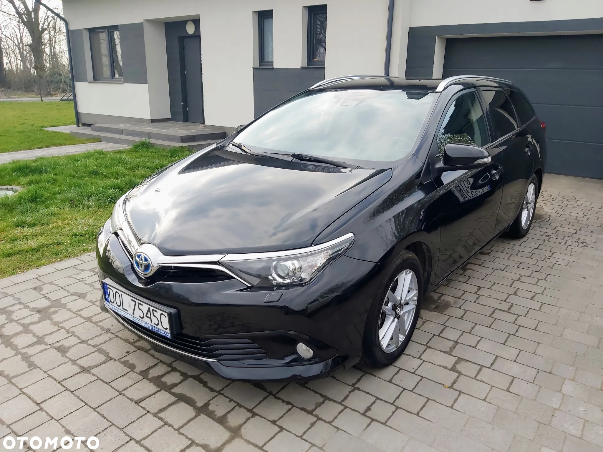 Toyota Auris 1.8 VVT-i Hybrid Automatik Executive - 2