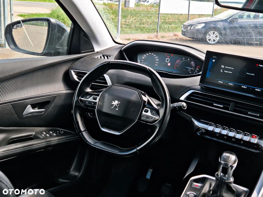 Peugeot 5008 1.5 BlueHDi Allure S&S - 19