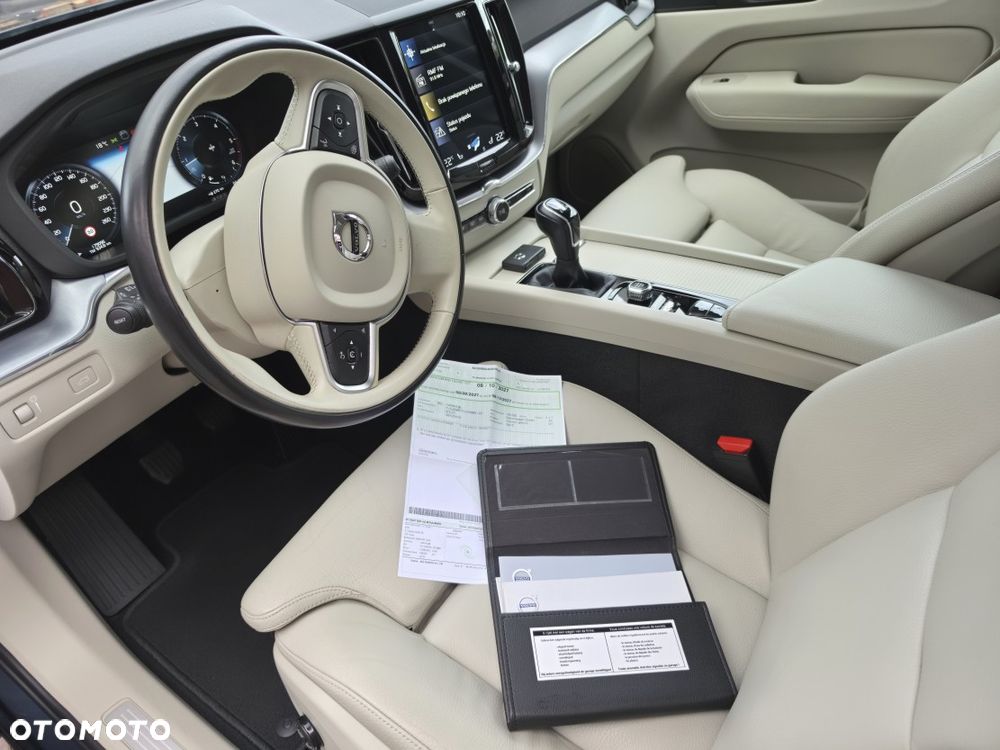 Volvo XC 60 D3 Drive-E Momentum - 7