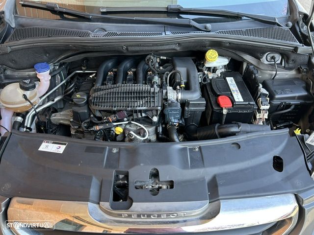 Peugeot 2008 1.2 PureTech Active - 9
