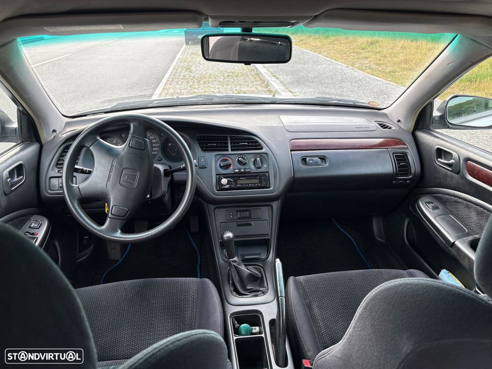 Honda Accord 1.6 LS TA - 13
