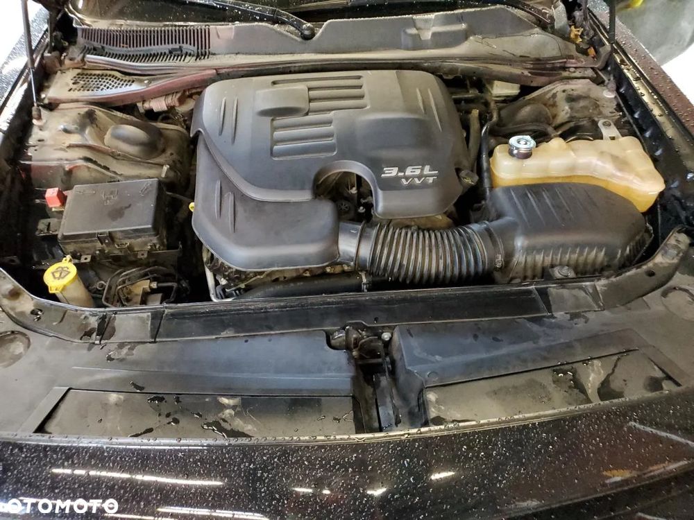 Dodge Challenger - 10