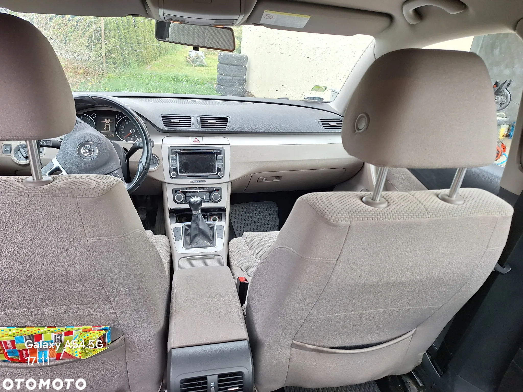 Volkswagen Passat 2.0 TDI Comfortline R-Style - 12