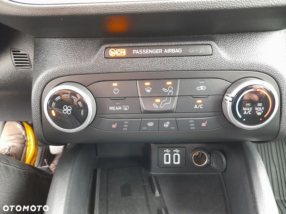 Ford Focus 1.0 EcoBoost Titanium - 16