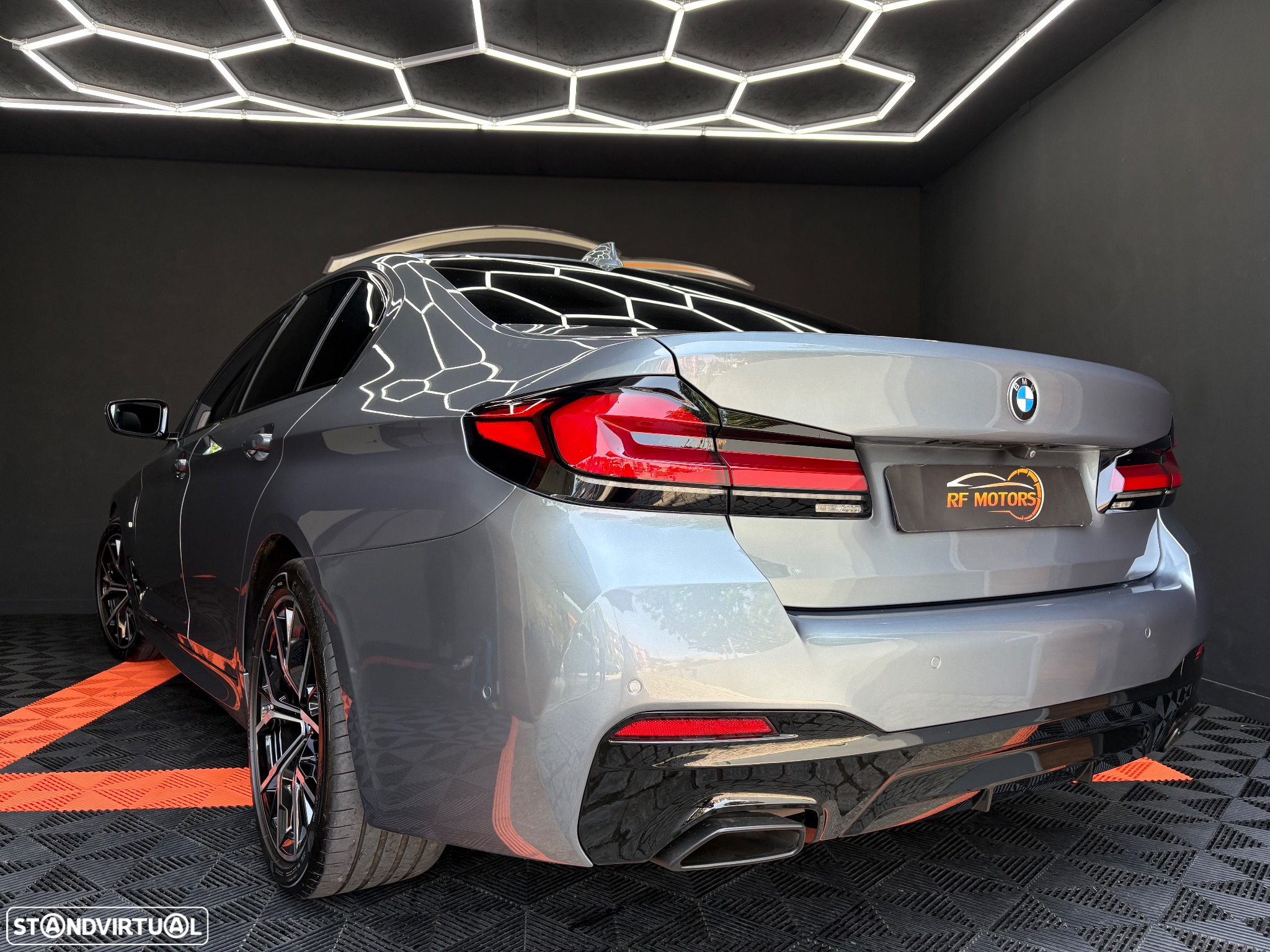 BMW 530 e Pack Desportivo M - 29