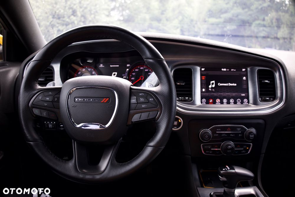 Dodge Charger 5.7 R/T Daytona - 18