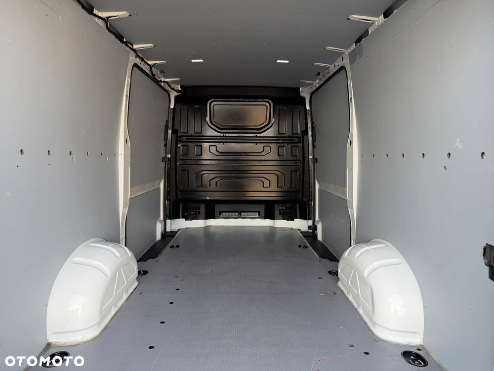 Volkswagen Crafter L2H1 - 27