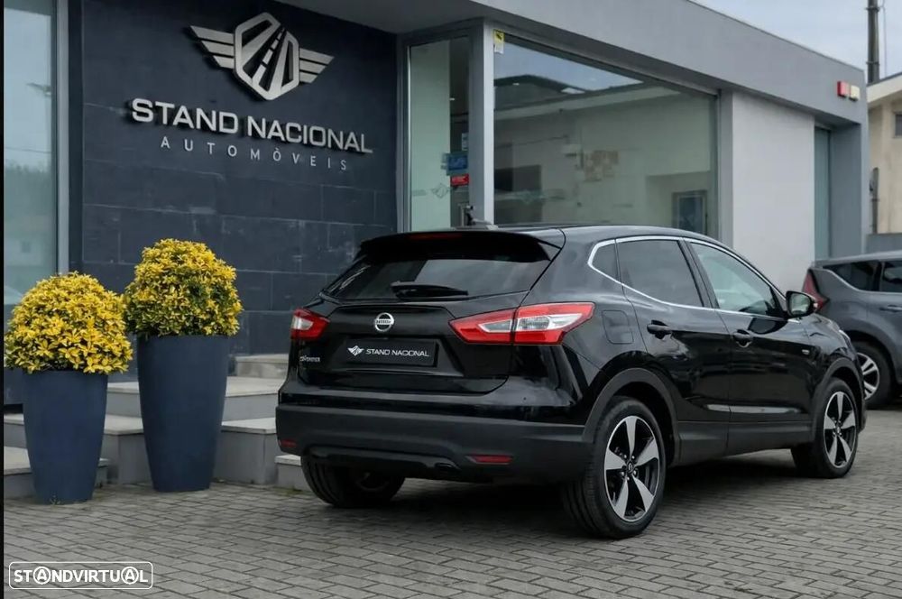 Nissan Qashqai 1.5 dCi N-Connecta 18 - 6