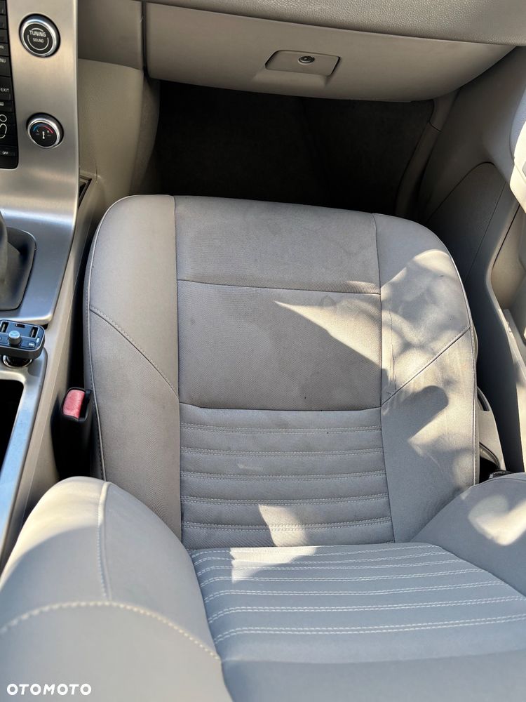 Volvo S40 ver-2-0d - 10