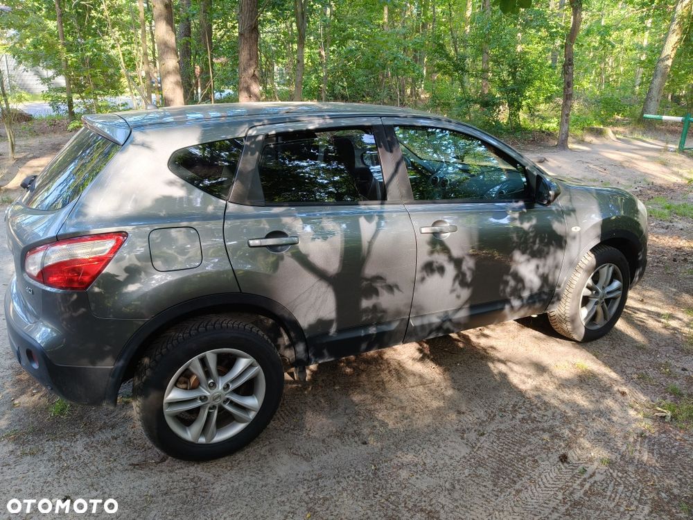 Nissan Qashqai - 2
