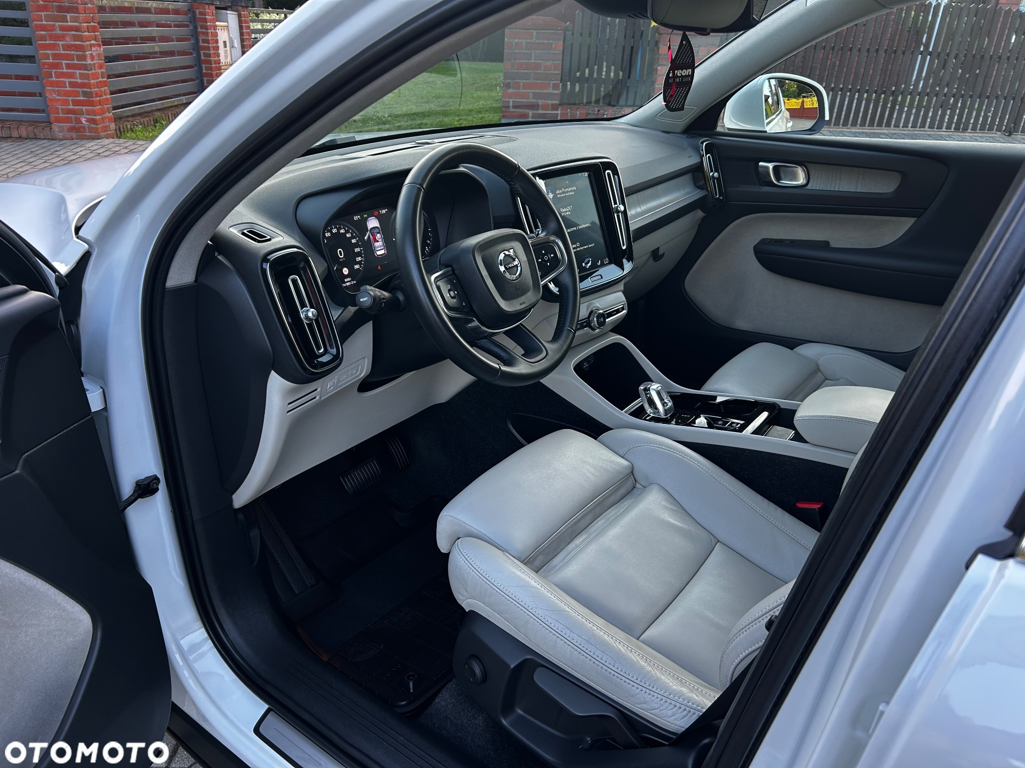 Volvo XC 40 - 16