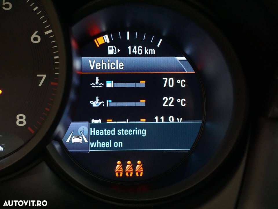 Porsche Macan T - 25