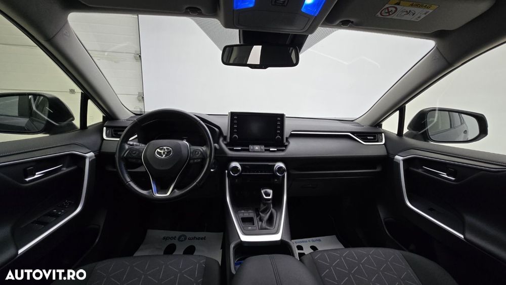 Toyota RAV4 - 14