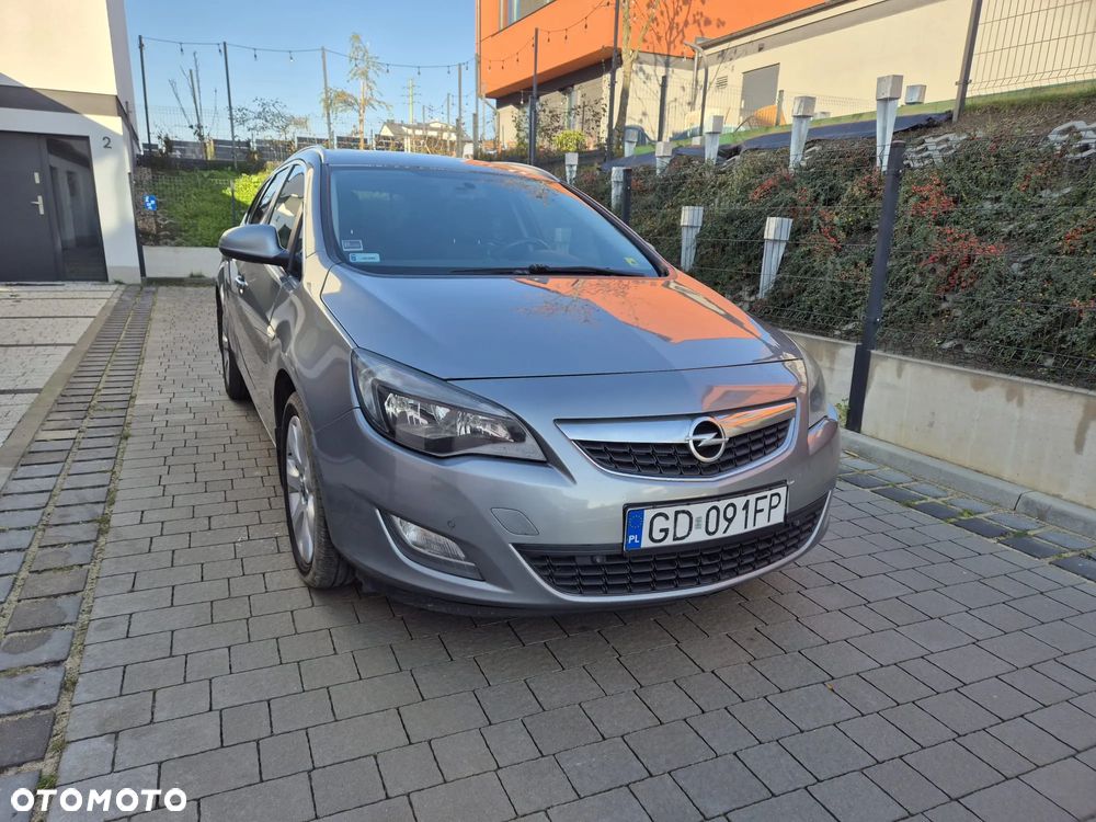 Opel Astra IV 1.4 T Sport - 1
