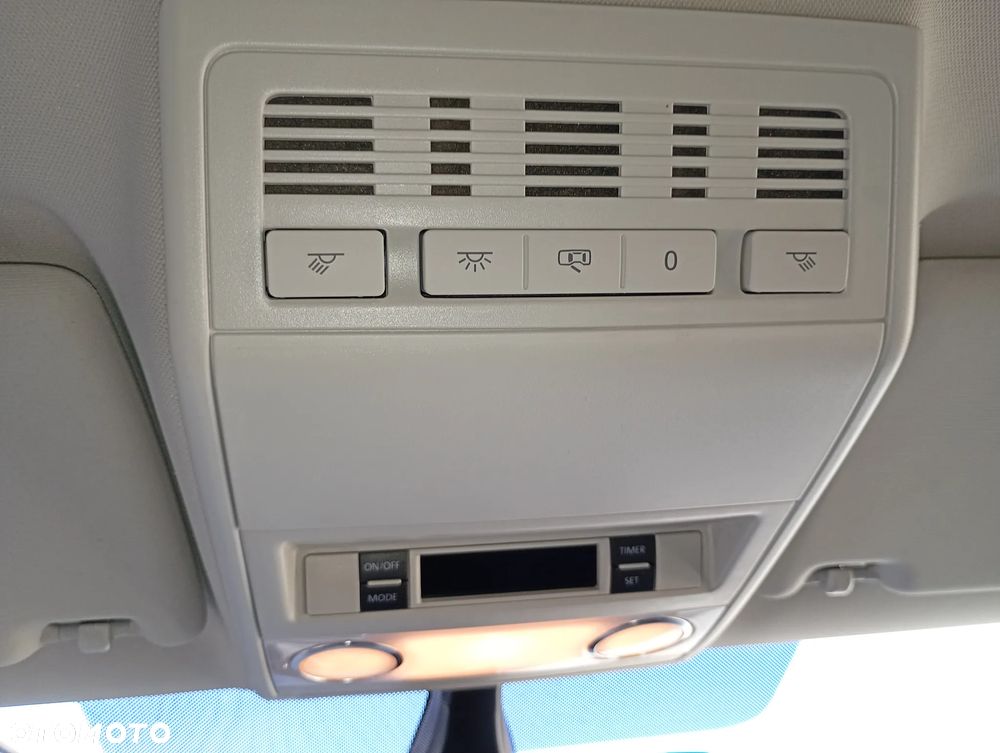 Volkswagen Multivan - 20