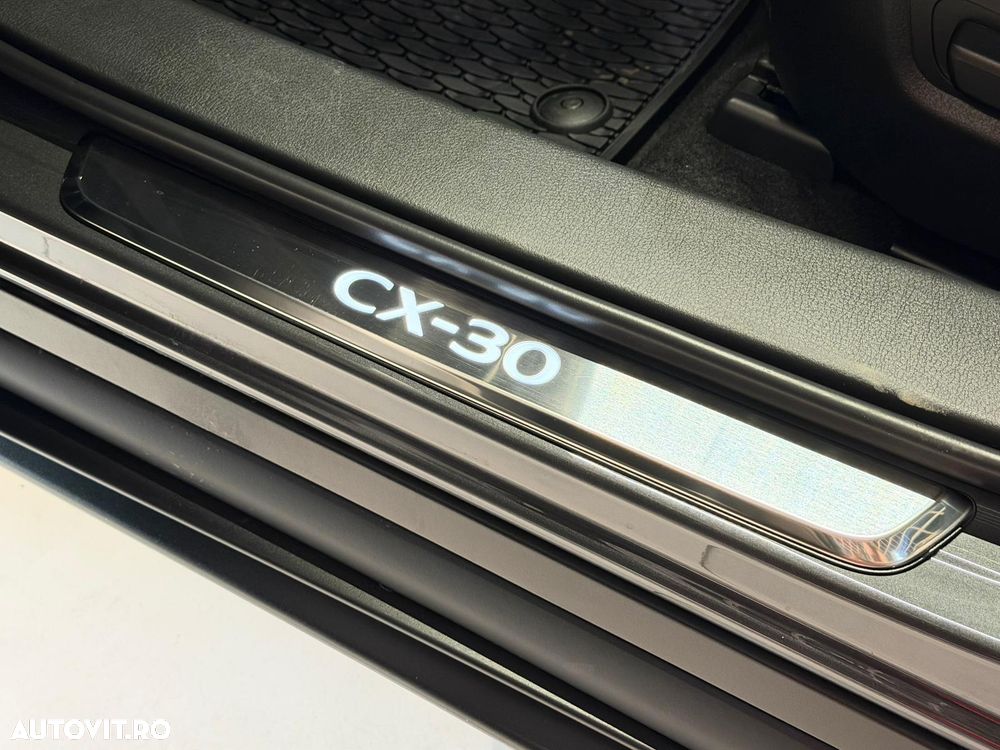 Mazda CX-30 e-SKYACTIV X186 AT MHEV Takumi - 28