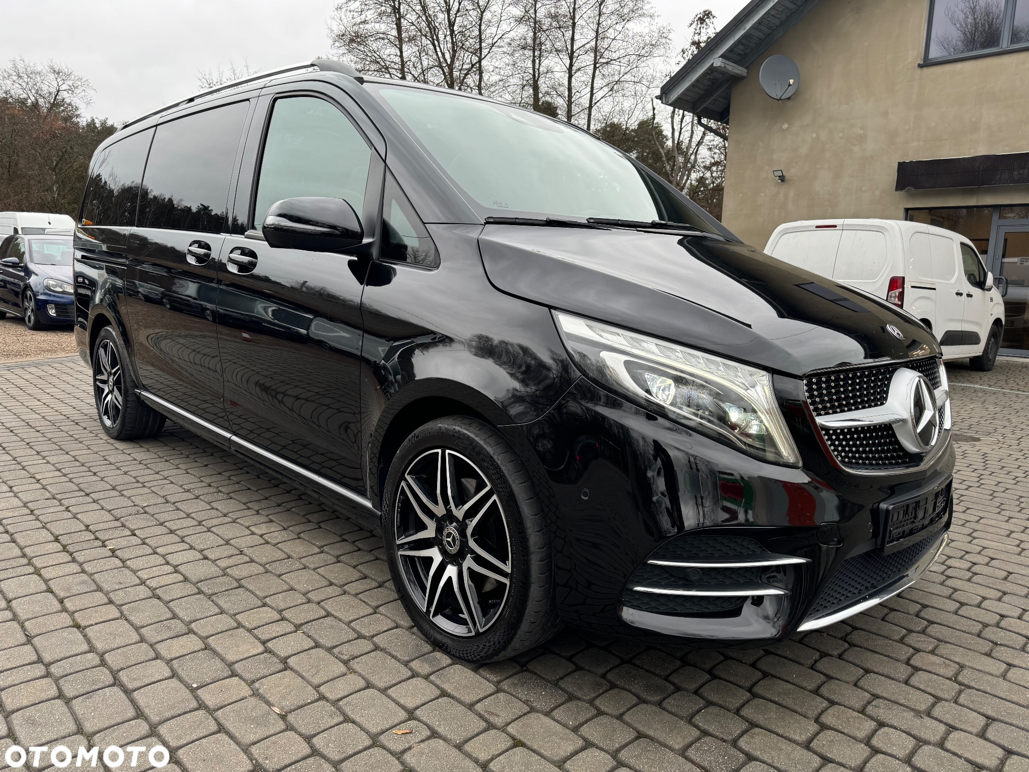 Mercedes-Benz Klasa V 250 d lang 4Matic 9G-TRONIC Avantgarde Edition 2021 - 3