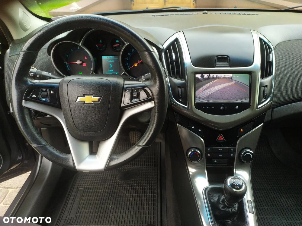 Chevrolet Cruze 1.8 LTZ - 27