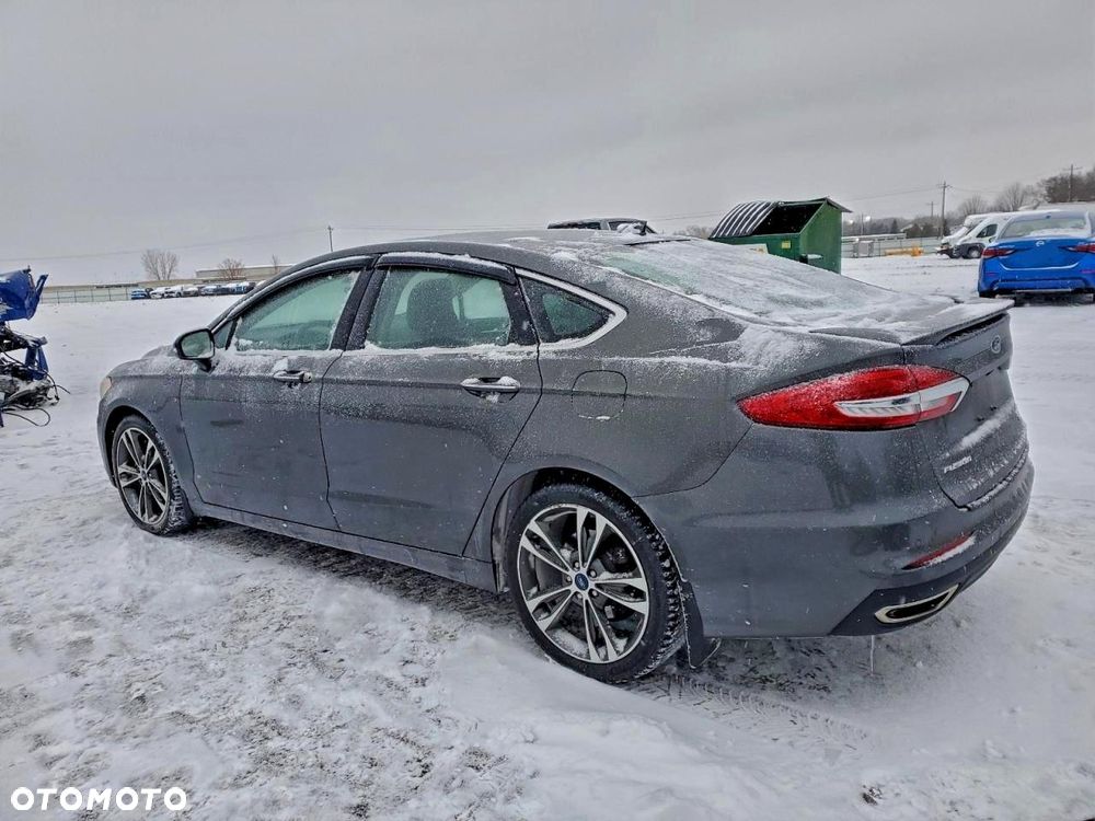 Ford Fusion 2.0 EcoBoost Titanium - 4