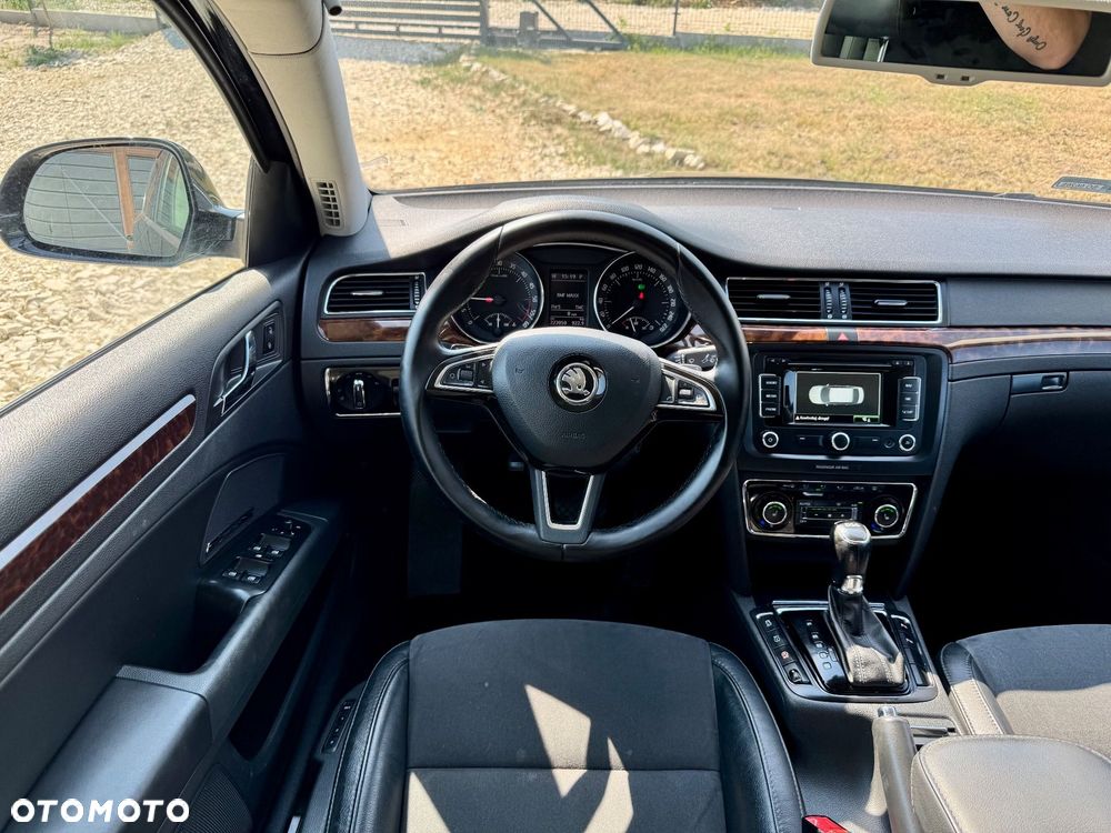 Skoda Superb 2.0 TDI L&K DSG - 20