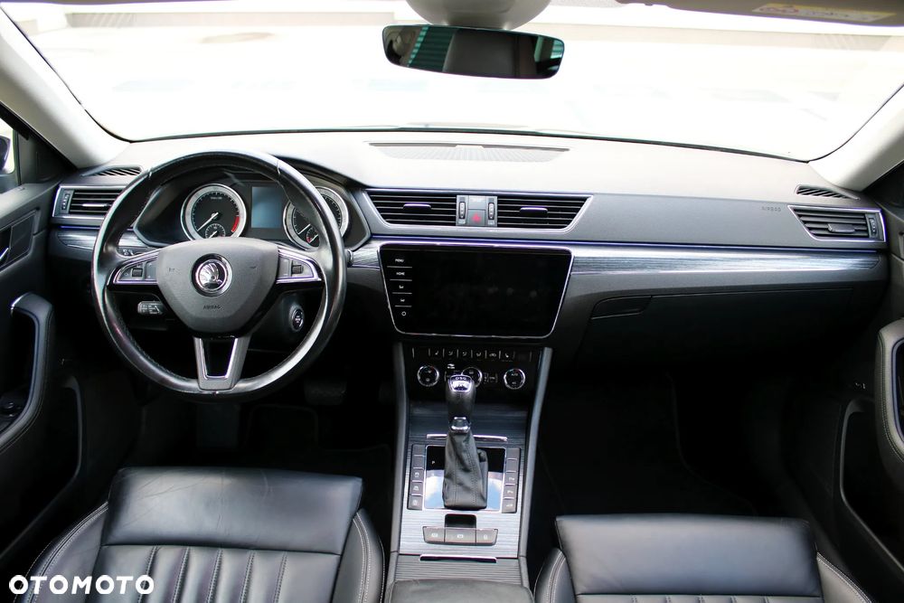 Skoda Superb 2.0 TDI 4x4 Style DSG - 29