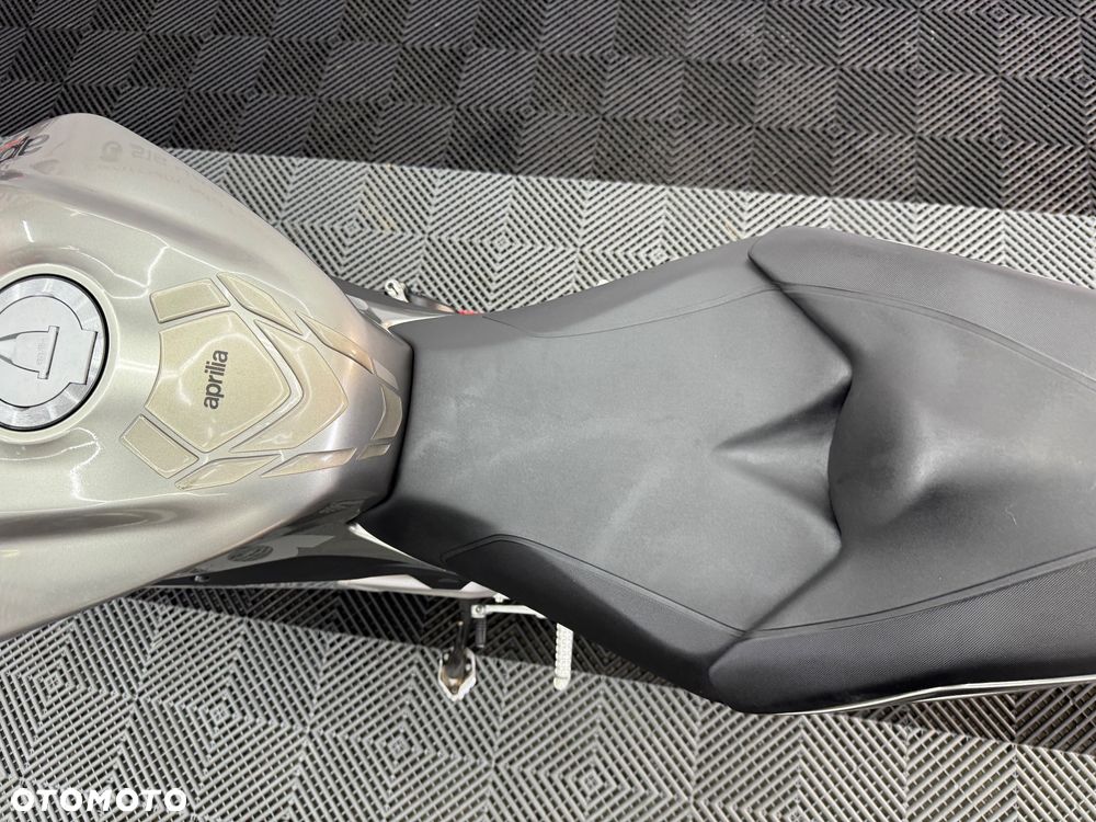 Aprilia Tuono - 23