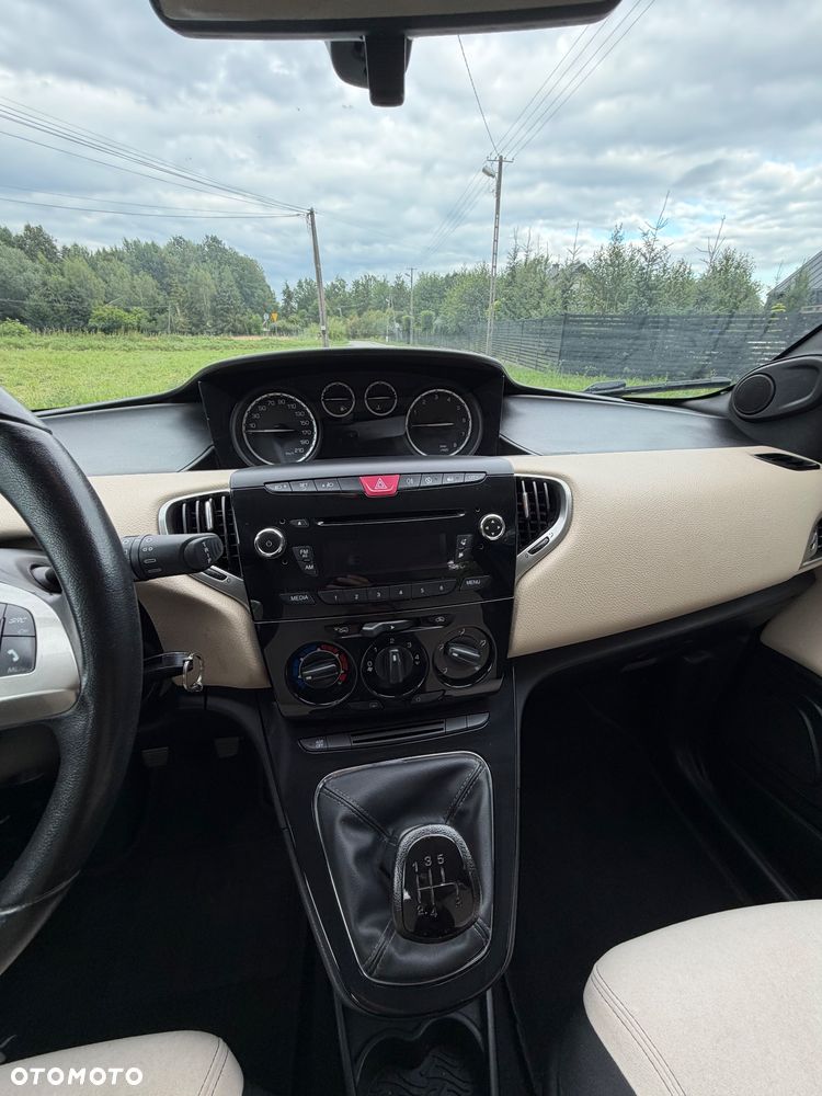 Lancia Ypsilon 1.2 8V Elefantino S&S - 27