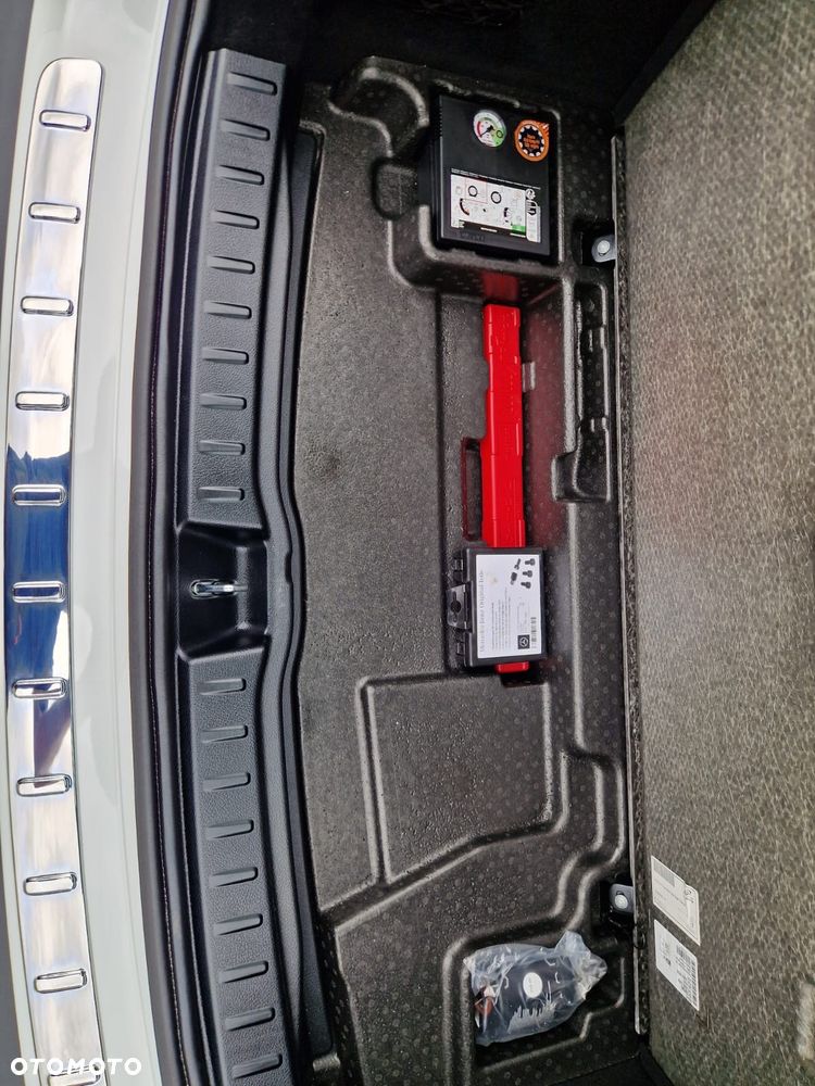 Mercedes-Benz EQA 250+ - 31