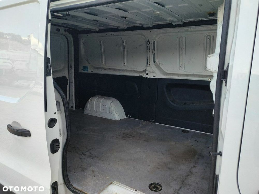 Renault Trafic - 12
