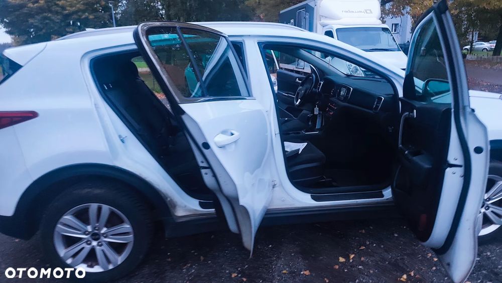 Kia Sportage 1.6 GDI 2WD ISG Attract - 24