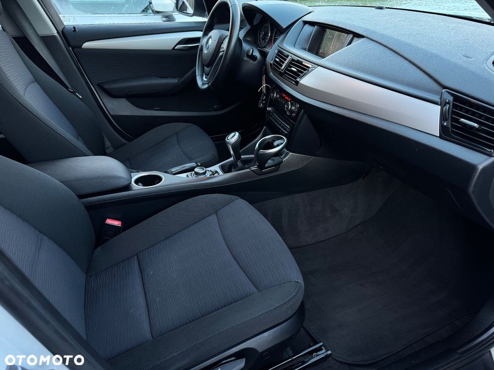 BMW X1 sDrive20d - 26