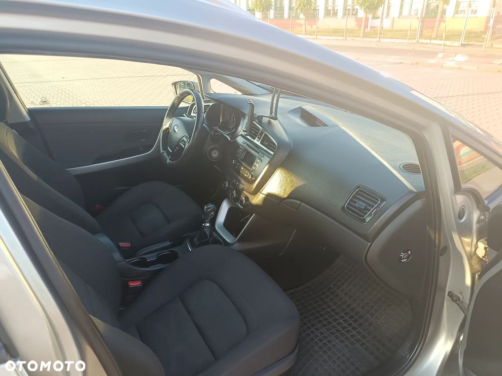 Kia Ceed 1.6 CRDi L - 6