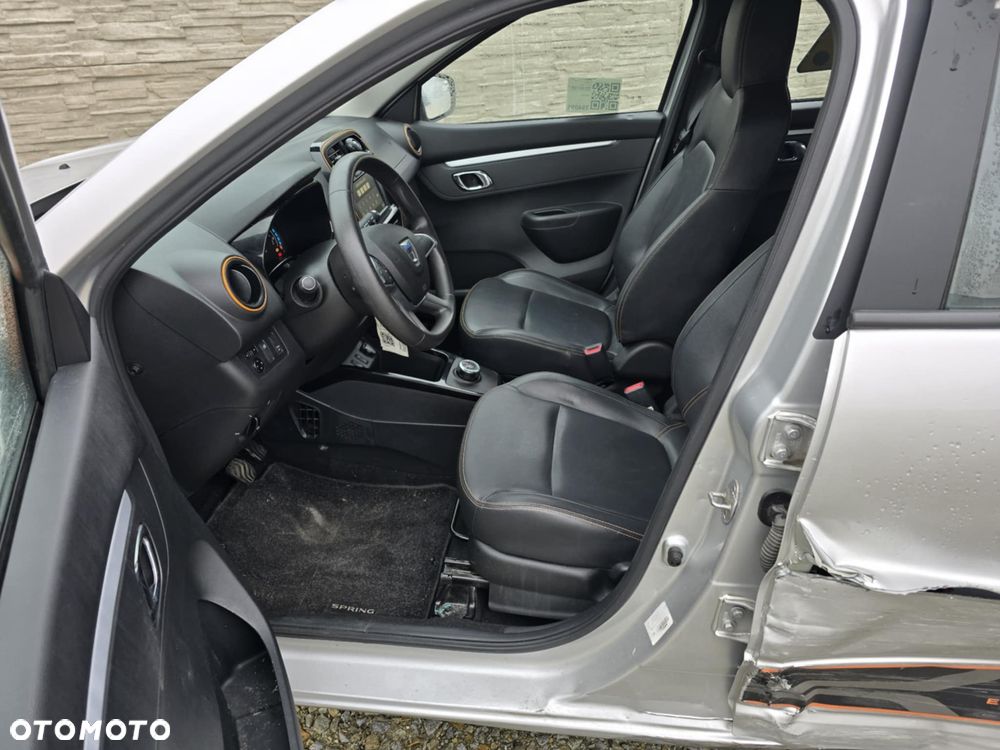Dacia Spring Electric 45 Essential - 12