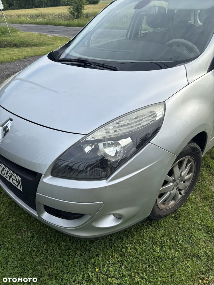 Renault Scenic - 9